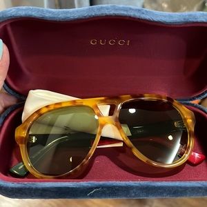 Gucci aviator sunglasses
